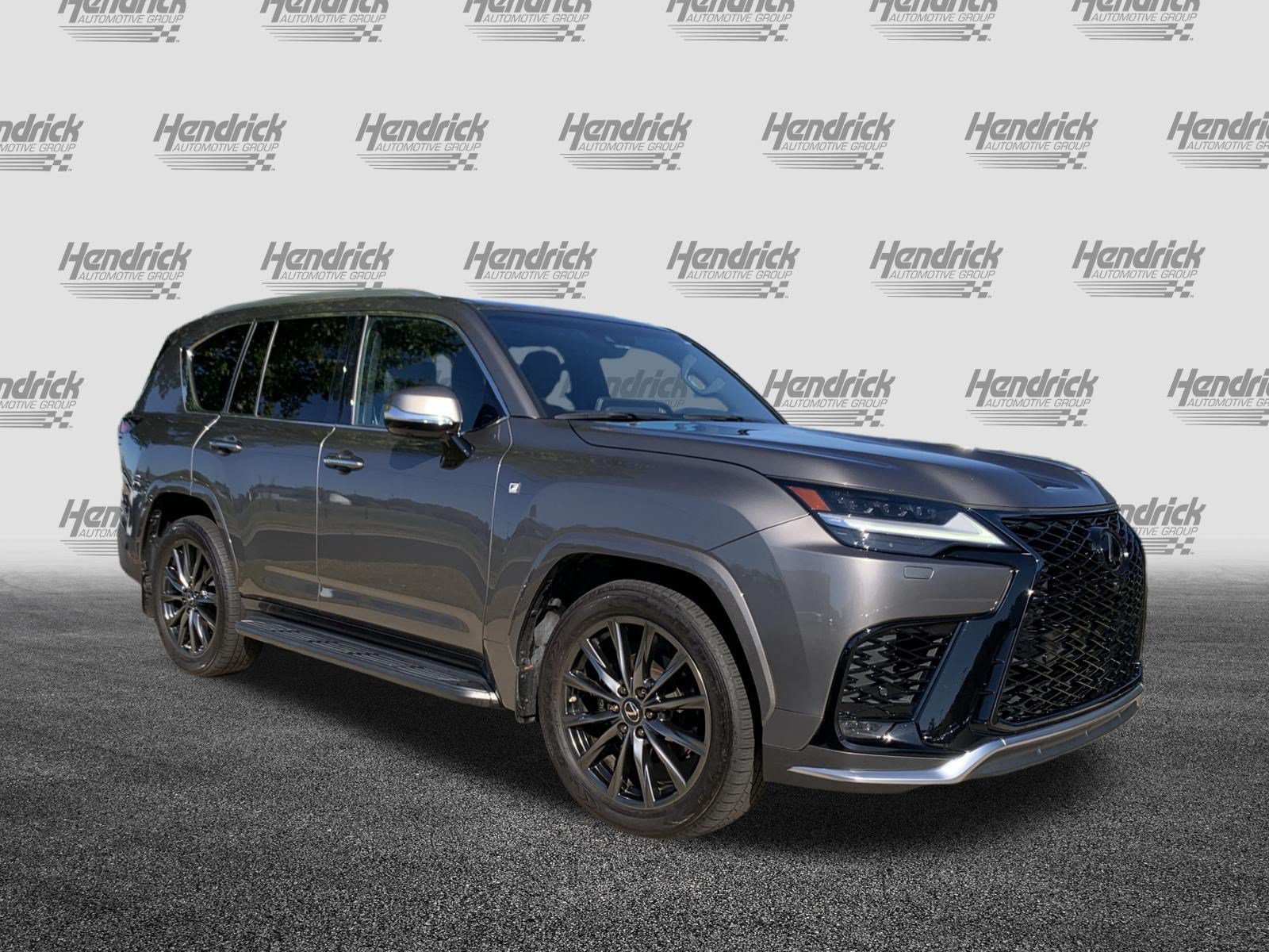 Used 2022 Lexus LX 600 F Sport w/ Accessory Package (Z1) AWD/4WD image 2