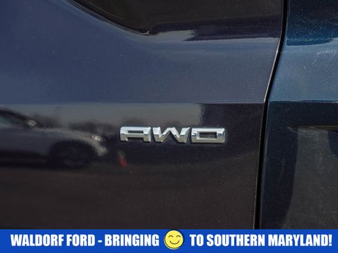 Used 2021 Ford Escape SE w/ SE Sport Appearance Package image 7