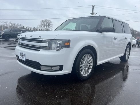 Used 2019 Ford Flex SEL image 18