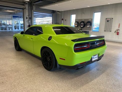 Used 2015 Dodge Challenger SRT Hellcat image 8