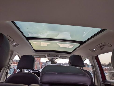 Used 2023 Volkswagen Taos SEL image 13