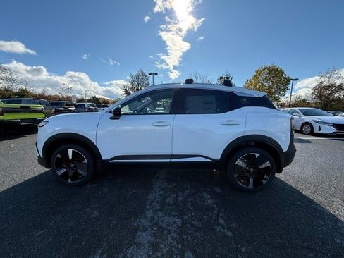 New 2026 Nissan Kicks SR w/ Cold Weather Package image 8