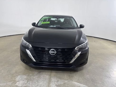 Used 2025 Nissan Sentra SV FWD image 18