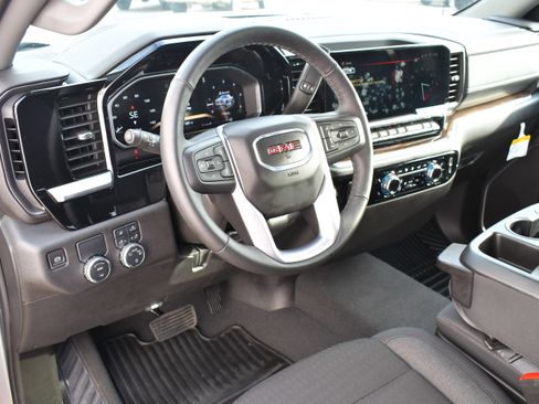Used 2026 GMC Sierra 1500 SLE w/ Preferred Package image 13
