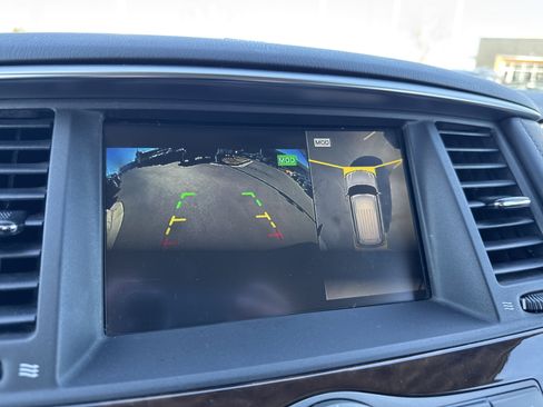 Used 2020 Nissan Armada SL w/ Premium Package image 26