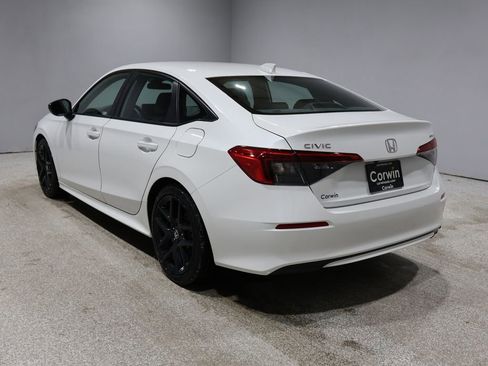 Used 2023 Honda Civic Sport image 5