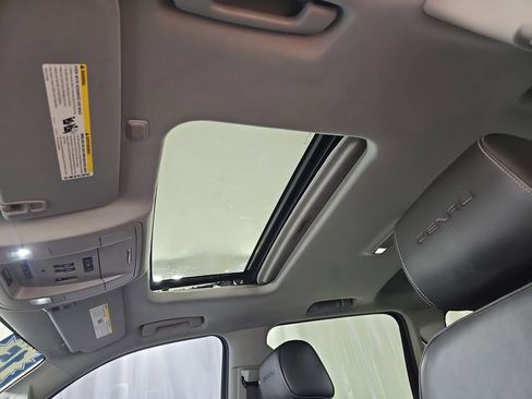 Used 2015 GMC Sierra 1500 Denali w/ Driver Alert Package image 34