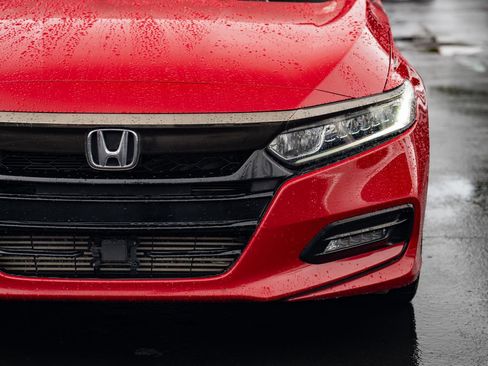 Used 2020 Honda Accord Sport image 5