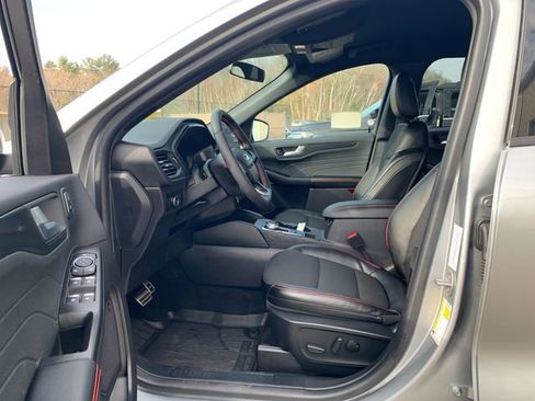 Used 2024 Ford Escape ST-Line Select w/ Tech Pack #2 image 29