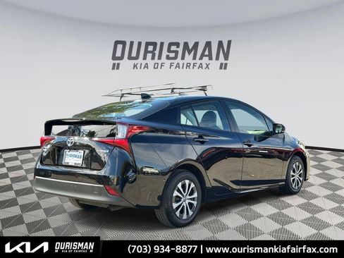 Used 2022 Toyota Prius XLE image 27