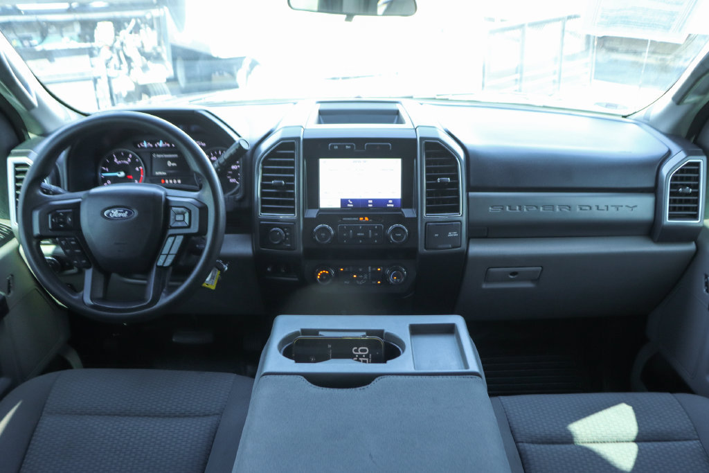 Used 2020 Ford F550 4x4 Crew Cab Super Duty w/ XLT Value Package image 35