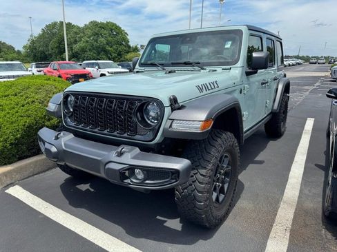 Used 2024 Jeep Wrangler Unlimited Sport AWD/4WD image 2