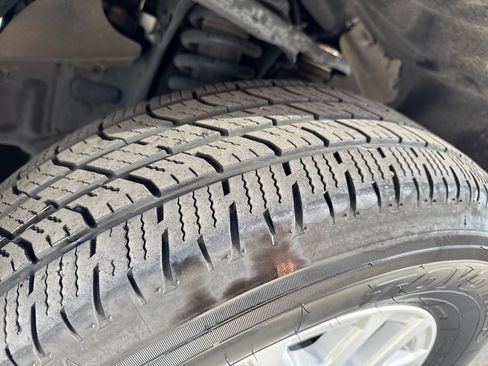 Certified 2025 Toyota Tacoma SR5 AWD/4WD image 28
