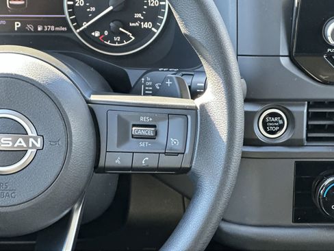 Used 2024 Nissan Pathfinder S image 21