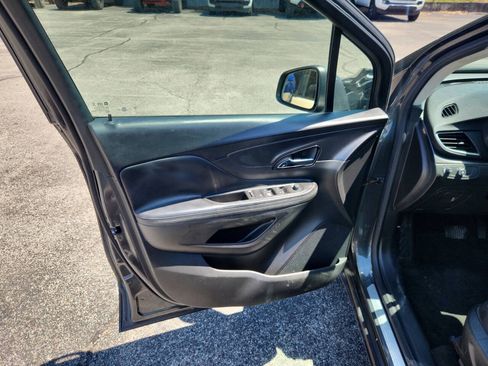 Used 2018 Buick Encore Preferred FWD image 9