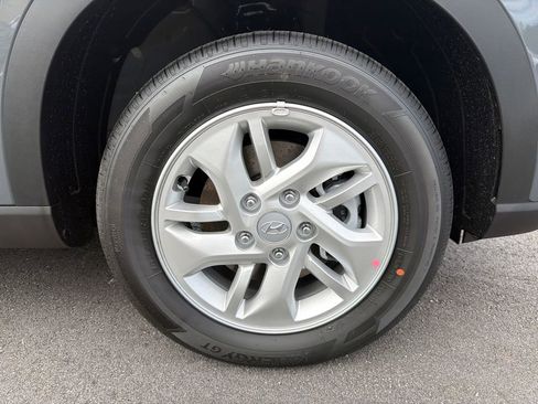 New 2026 Hyundai Venue SE FWD image 13