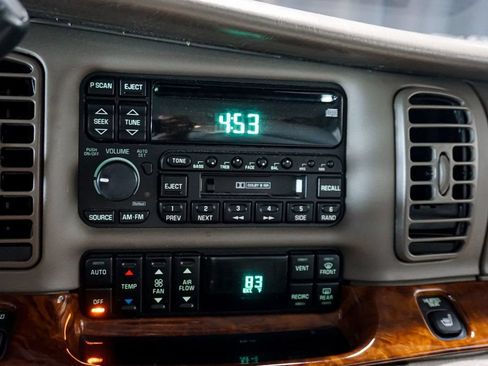 Used 2003 Buick Park Avenue Ultra FWD image 19