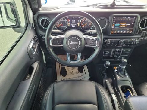 Used 2018 Jeep Wrangler Unlimited Sahara w/ Quick Order Package 24M Moab AWD/4WD image 13