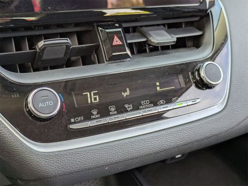 Used 2024 Toyota Corolla LE image 22