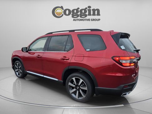 New 2025 Honda Pilot Elite image 4