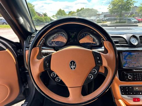 Used 2013 Maserati GranTurismo Convertible RWD image 13