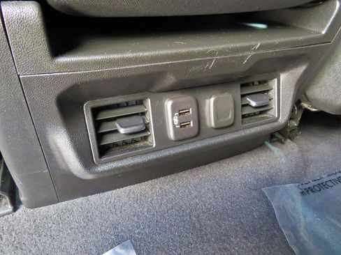 Used 2021 Chevrolet Silverado 1500 RST w/ Bed Protection Package RWD image 33