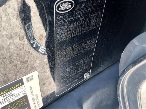 Used 2022 Land Rover Defender 110 S AWD/4WD image 32