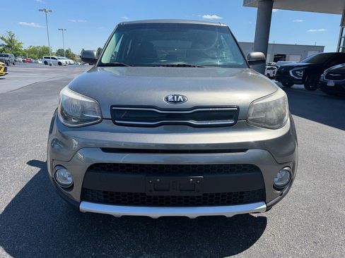 Used 2018 Kia Soul + FWD image 5