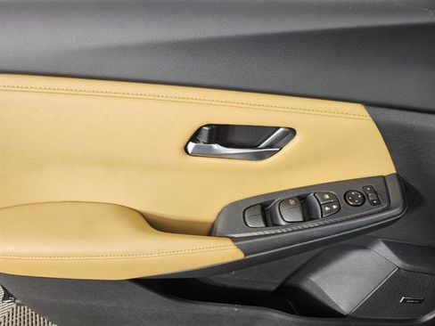 New 2025 Nissan Sentra SV w/ SV Premium Package image 36