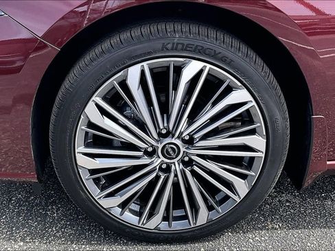 Used 2025 Nissan Altima 2.5 SL AWD/4WD image 11