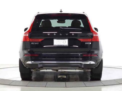 Used 2023 Volvo XC60 B5 Ultimate w/ Climate Package AWD/4WD image 8