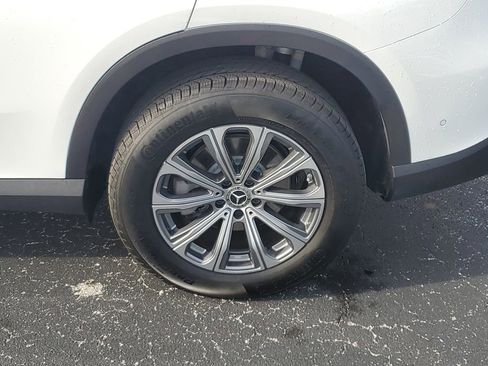 Used 2025 Mercedes-Benz GLC 300 image 13