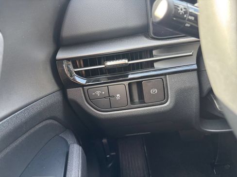 Used 2026 Kia Sportage LX FWD image 34
