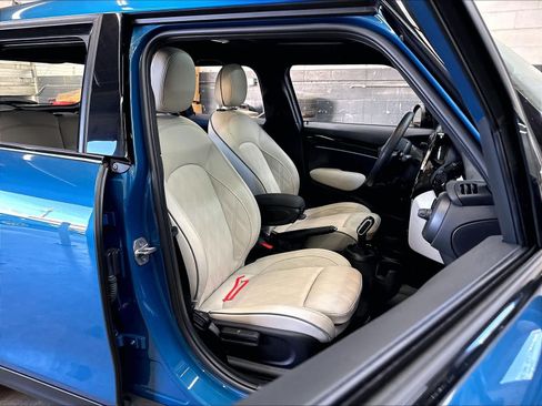 Used 2024 MINI Cooper S FWD image 10