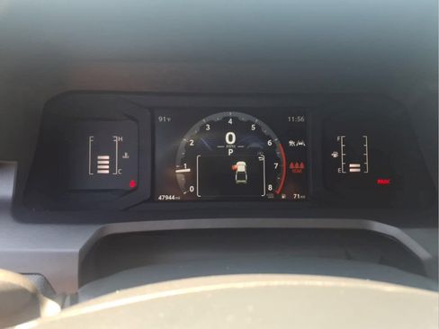 Used 2024 Toyota Tacoma SR5 AWD/4WD image 30