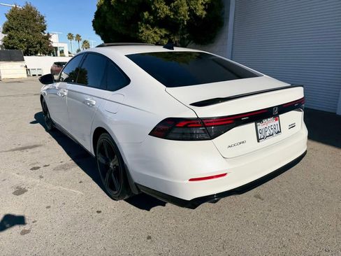 Used 2023 Honda Accord Sport image 4