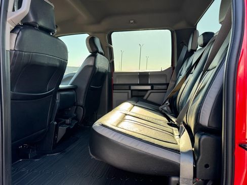 Used 2020 Ford F150 XLT image 10