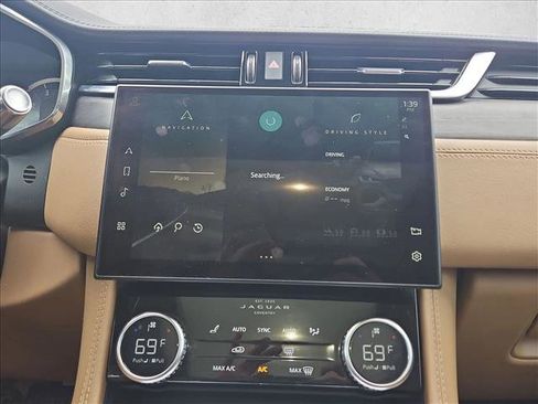 Used 2021 Jaguar F-PACE S image 15