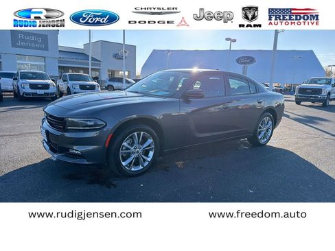 Used 2022 Dodge Charger SXT w/ Cold Weather Package AWD/4WD image 1