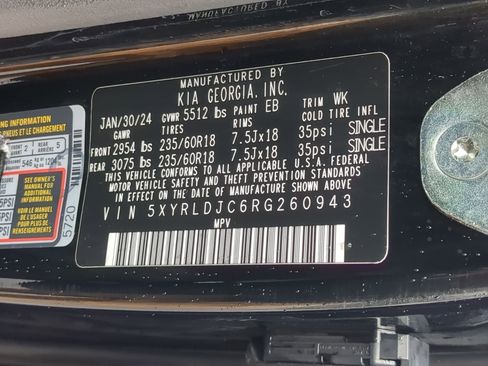 Certified 2024 Kia Sorento S image 32