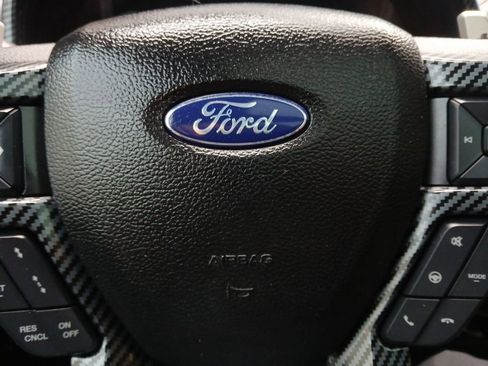 Used 2017 Ford F150 Raptor w/ Equipment Group 802A Luxury AWD/4WD image 5