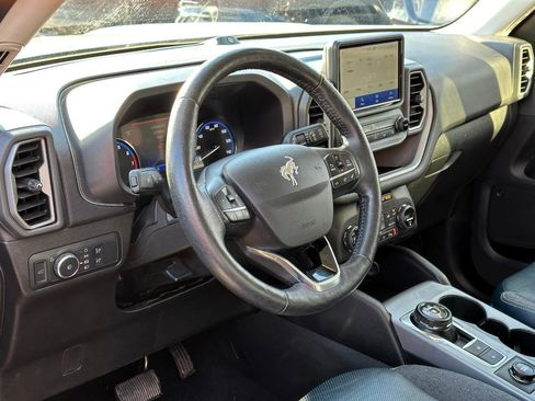 Used 2021 Ford Bronco Sport Outer Banks w/ Outer Banks Package AWD/4WD image 7