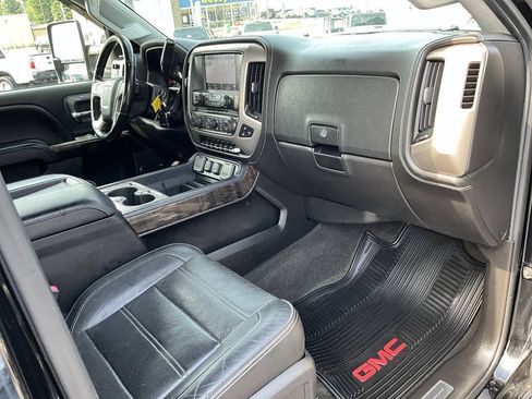 Used 2015 GMC Sierra 3500 Denali w/ Duramax Plus Package AWD/4WD image 32