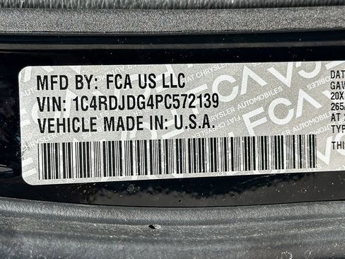 Used 2023 Dodge Durango GT image 33