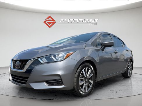 Used 2021 Nissan Versa SV FWD image 13
