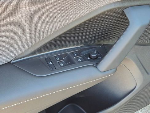 New 2026 Volkswagen Tiguan S FWD image 10