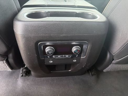 Used 2024 Chevrolet Tahoe Premier RWD image 20