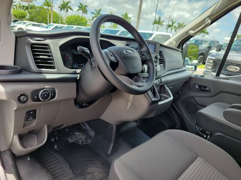 Used 2025 Ford Transit 350 XL RWD image 9
