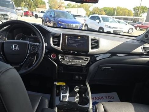 Used 2020 Honda Ridgeline RTL-E image 23