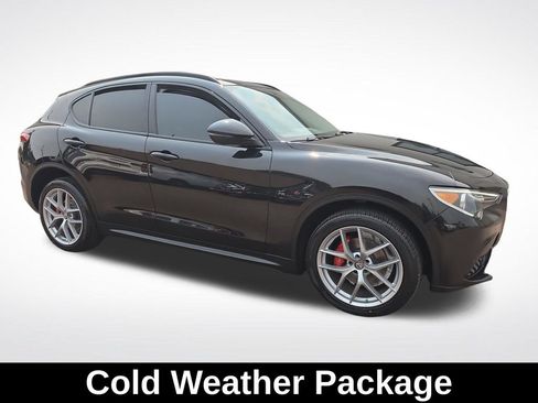 Used 2018 Alfa Romeo Stelvio Sport w/ Quick Order Package 22J Sport AWD/4WD image 6